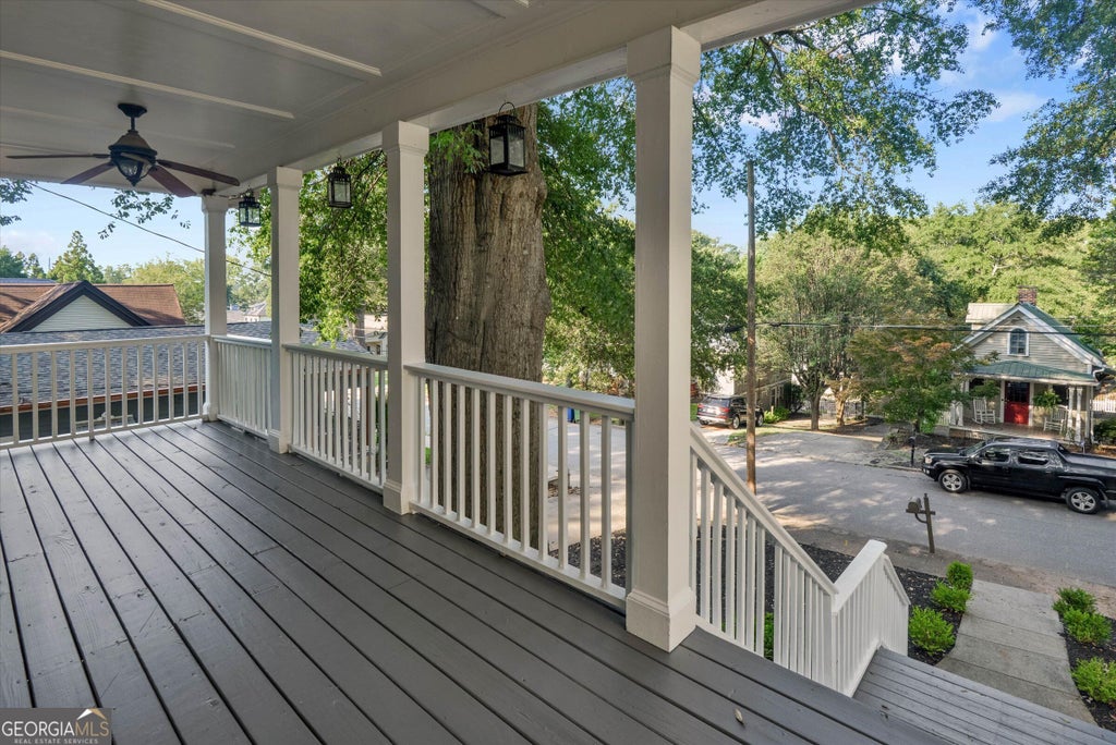 Photo of 997 Longley Avenue NW, Atlanta, GA 30318 (MLS # 10849414)