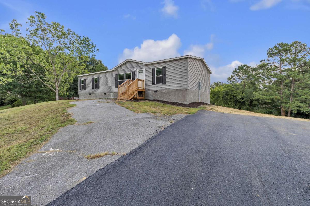 88 Spruce LN SE