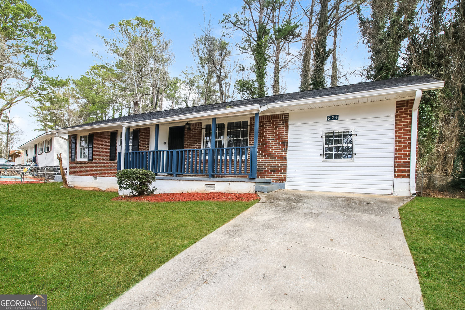 624 Robert E Lee PKWY