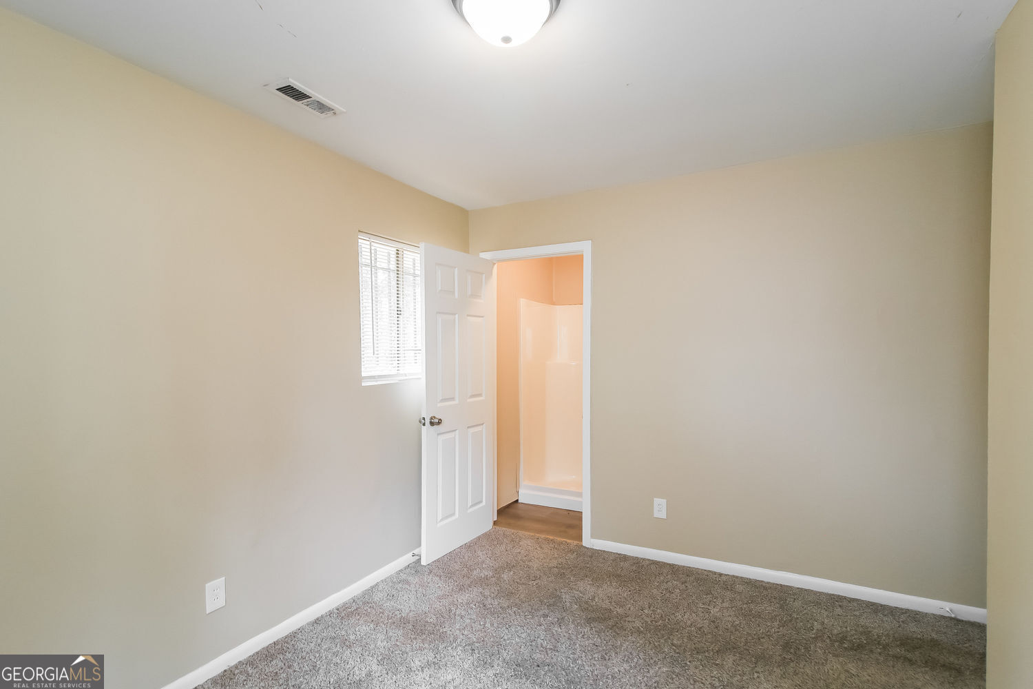 624 Robert E Lee PKWY