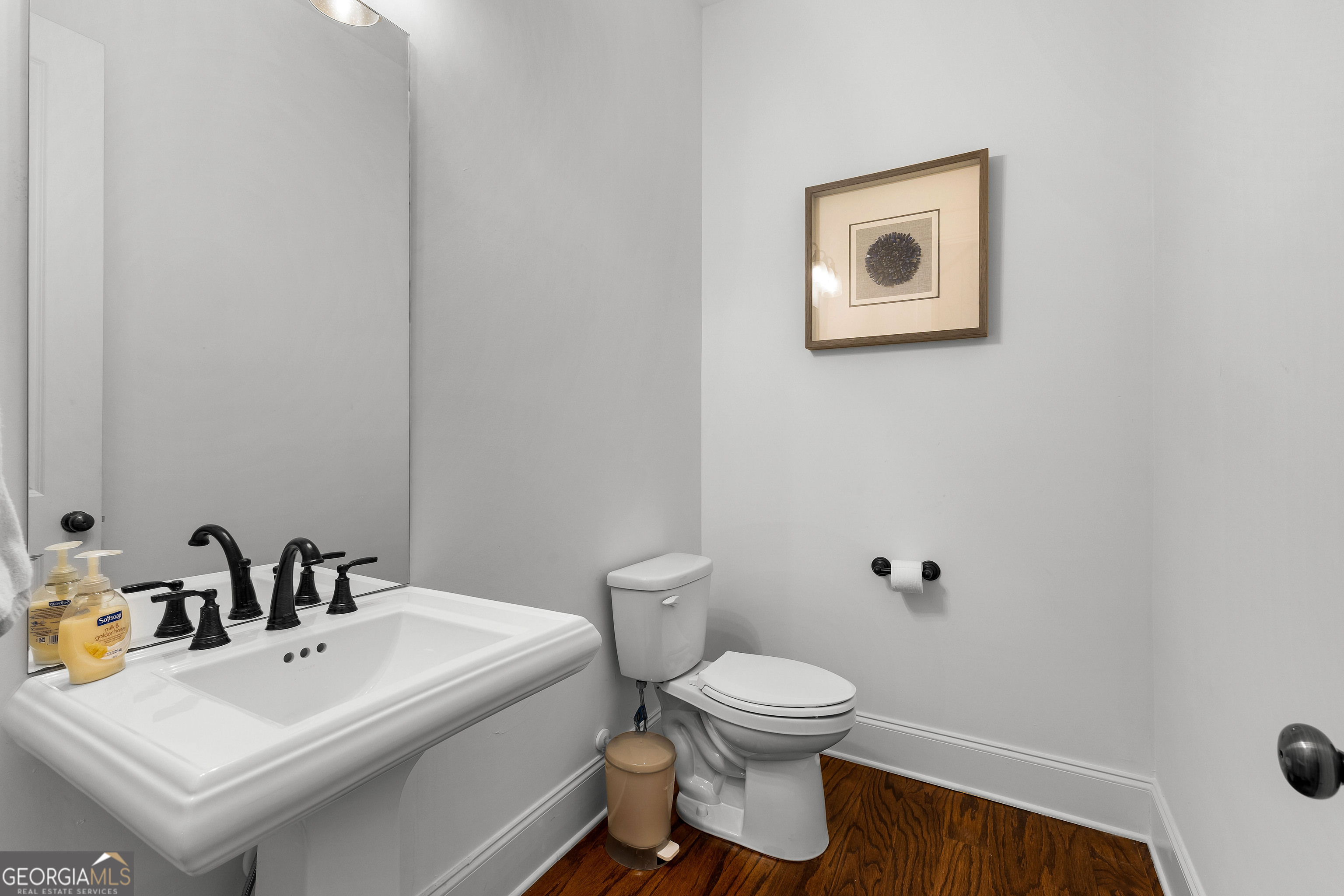 Tyrone, Georgia 30290, United States, 5 Bedrooms Bedrooms, ,5 BathroomsBathrooms,Residential,Pending,151123