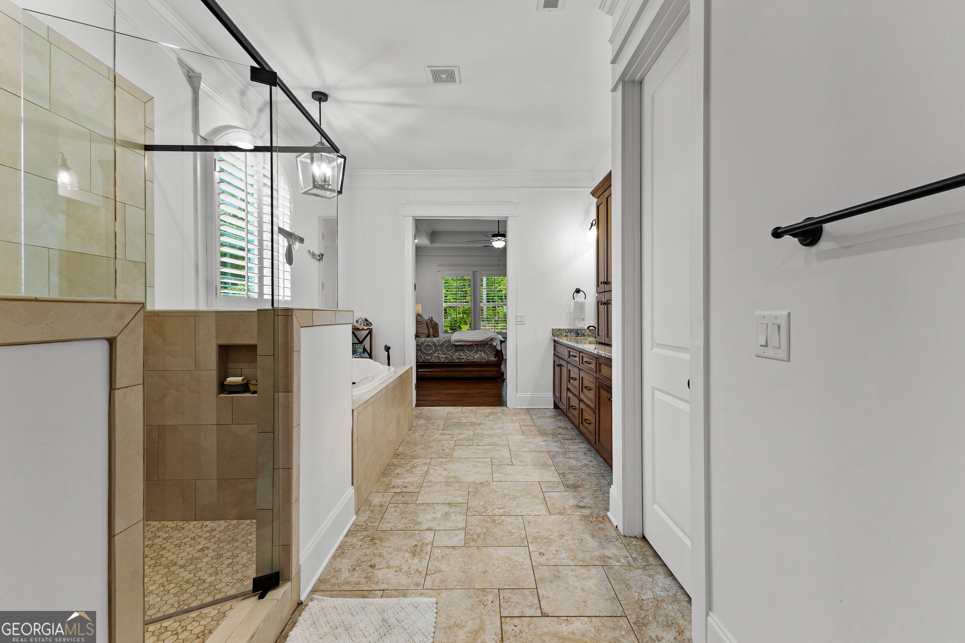 Tyrone, Georgia 30290, United States, 5 Bedrooms Bedrooms, ,5 BathroomsBathrooms,Residential,Pending,151123