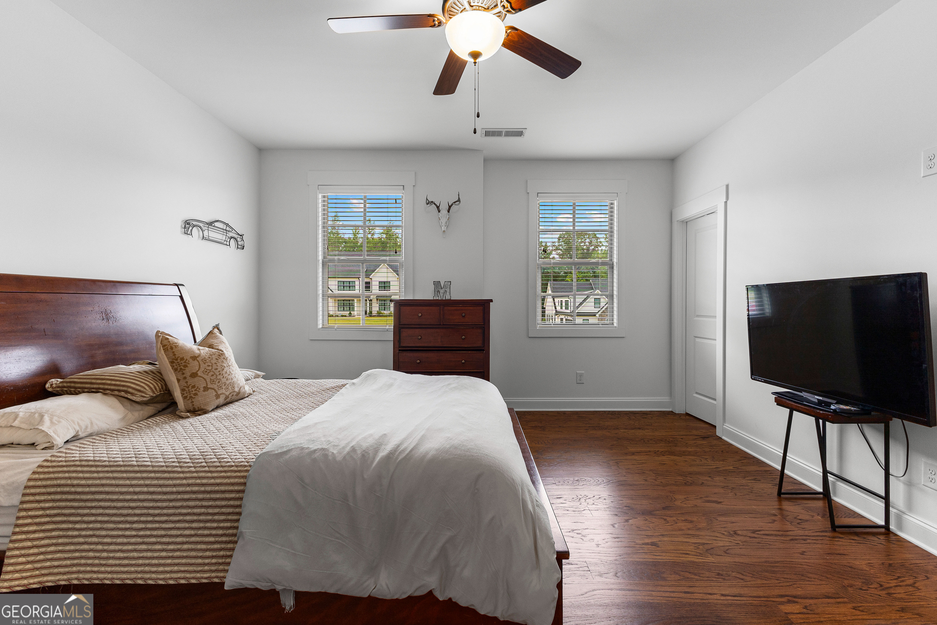 Tyrone, Georgia 30290, United States, 5 Bedrooms Bedrooms, ,5 BathroomsBathrooms,Residential,Pending,151123