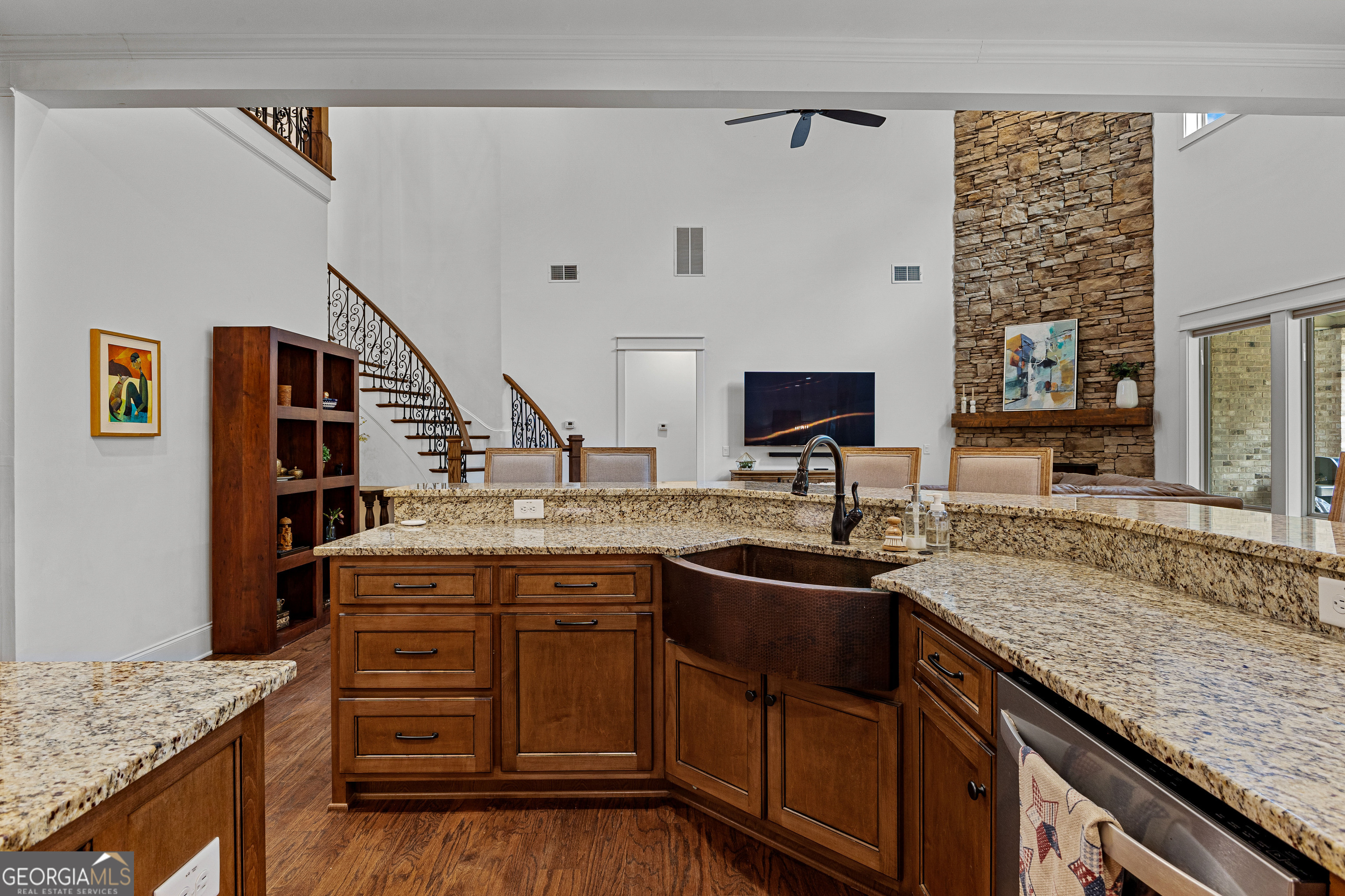 Tyrone, Georgia 30290, United States, 5 Bedrooms Bedrooms, ,5 BathroomsBathrooms,Residential,Pending,151123