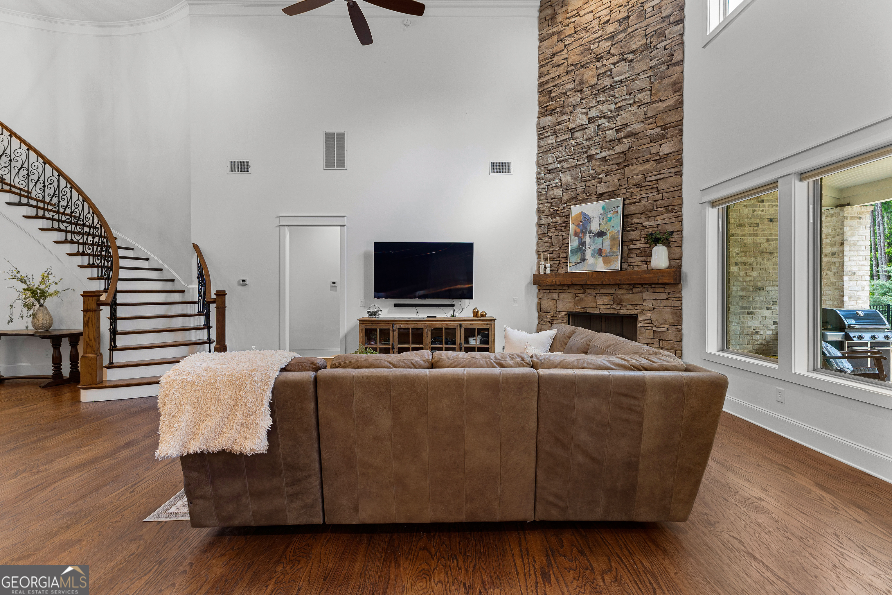 Tyrone, Georgia 30290, United States, 5 Bedrooms Bedrooms, ,5 BathroomsBathrooms,Residential,Pending,151123