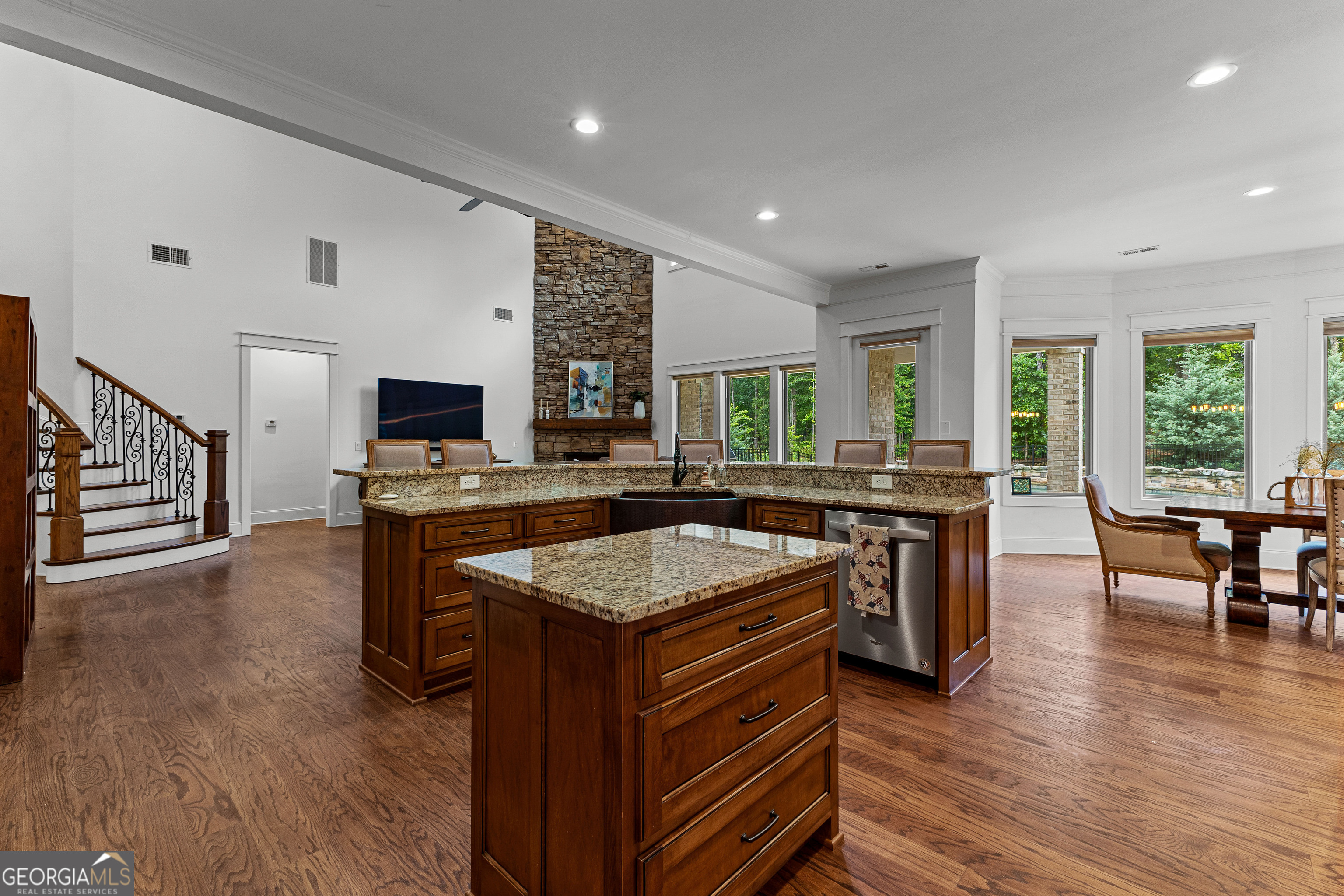 Tyrone, Georgia 30290, United States, 5 Bedrooms Bedrooms, ,5 BathroomsBathrooms,Residential,Pending,151123