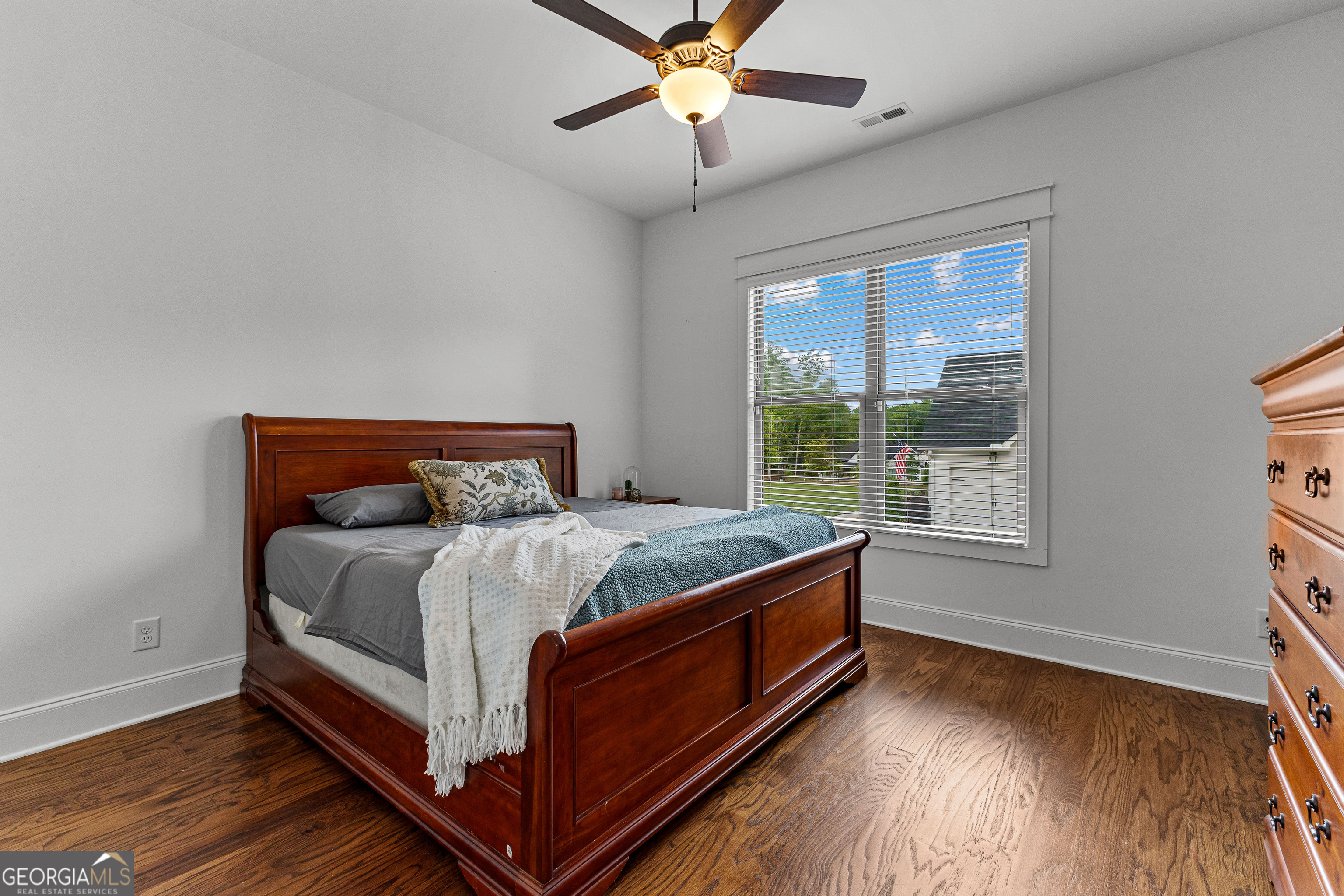 Tyrone, Georgia 30290, United States, 5 Bedrooms Bedrooms, ,5 BathroomsBathrooms,Residential,Pending,151123