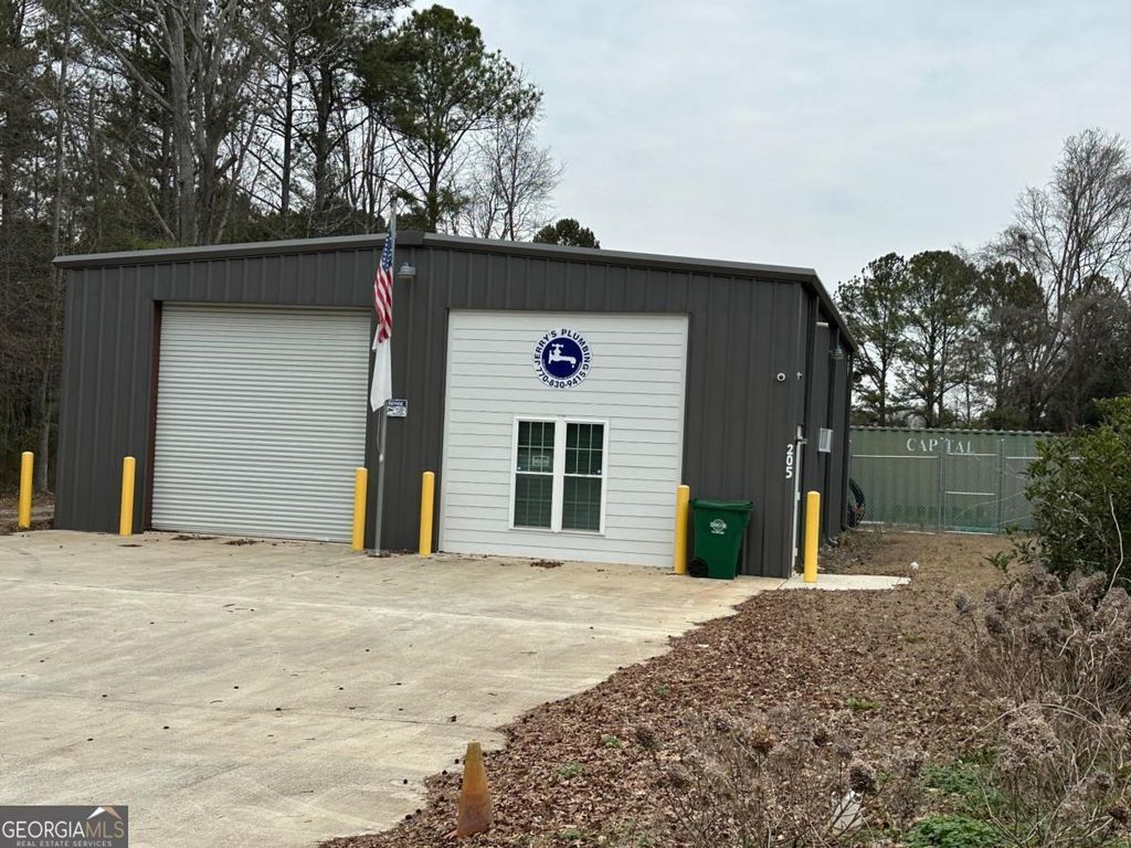 Photo of 205 Avenue C, Carrollton, GA 30117 (MLS # 10696165)