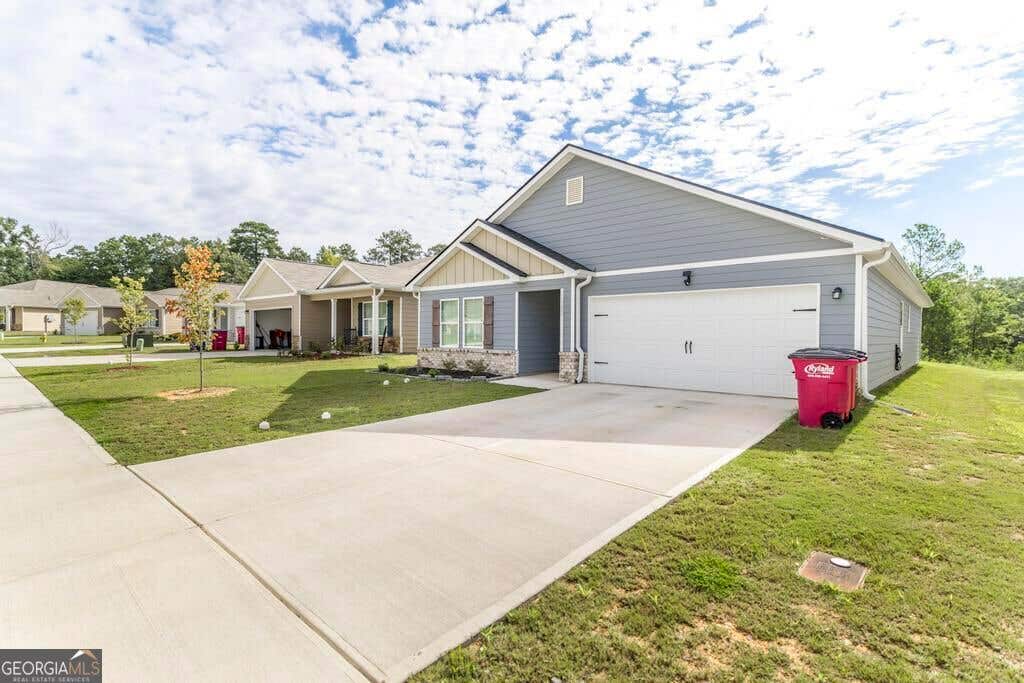 Photo of 182 Lochwolde Drive, Macon, GA 31220 (MLS # 10824713)
