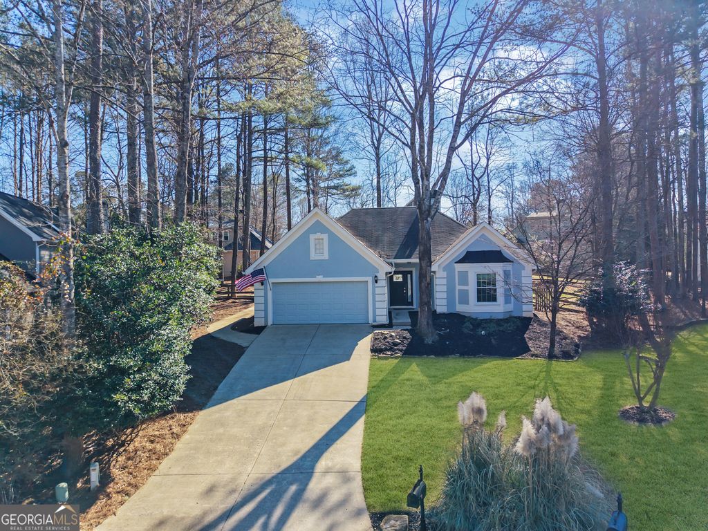 Photo of 4002 Bent Willow Lane, Woodstock, GA 30189 (MLS # 10682601)