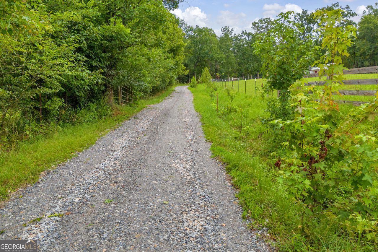 945 HANK FRY RD
