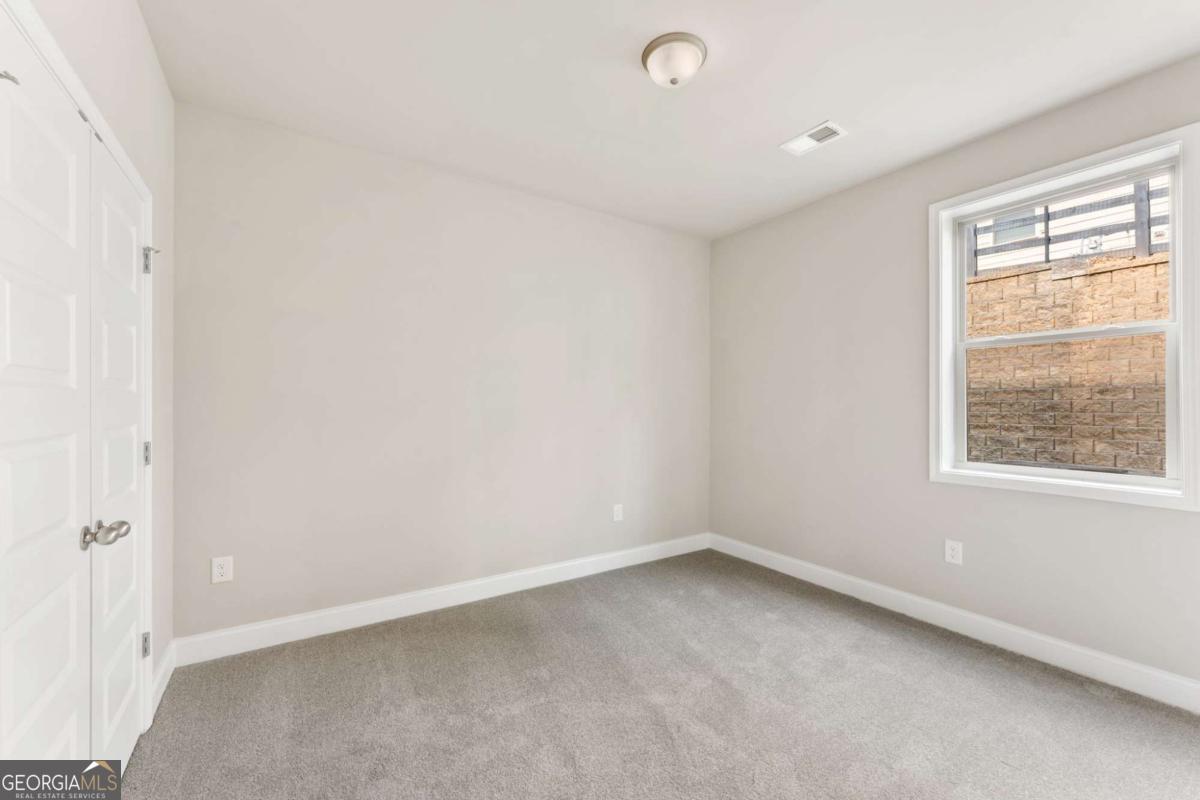 2020 Manor Pointe DR 19