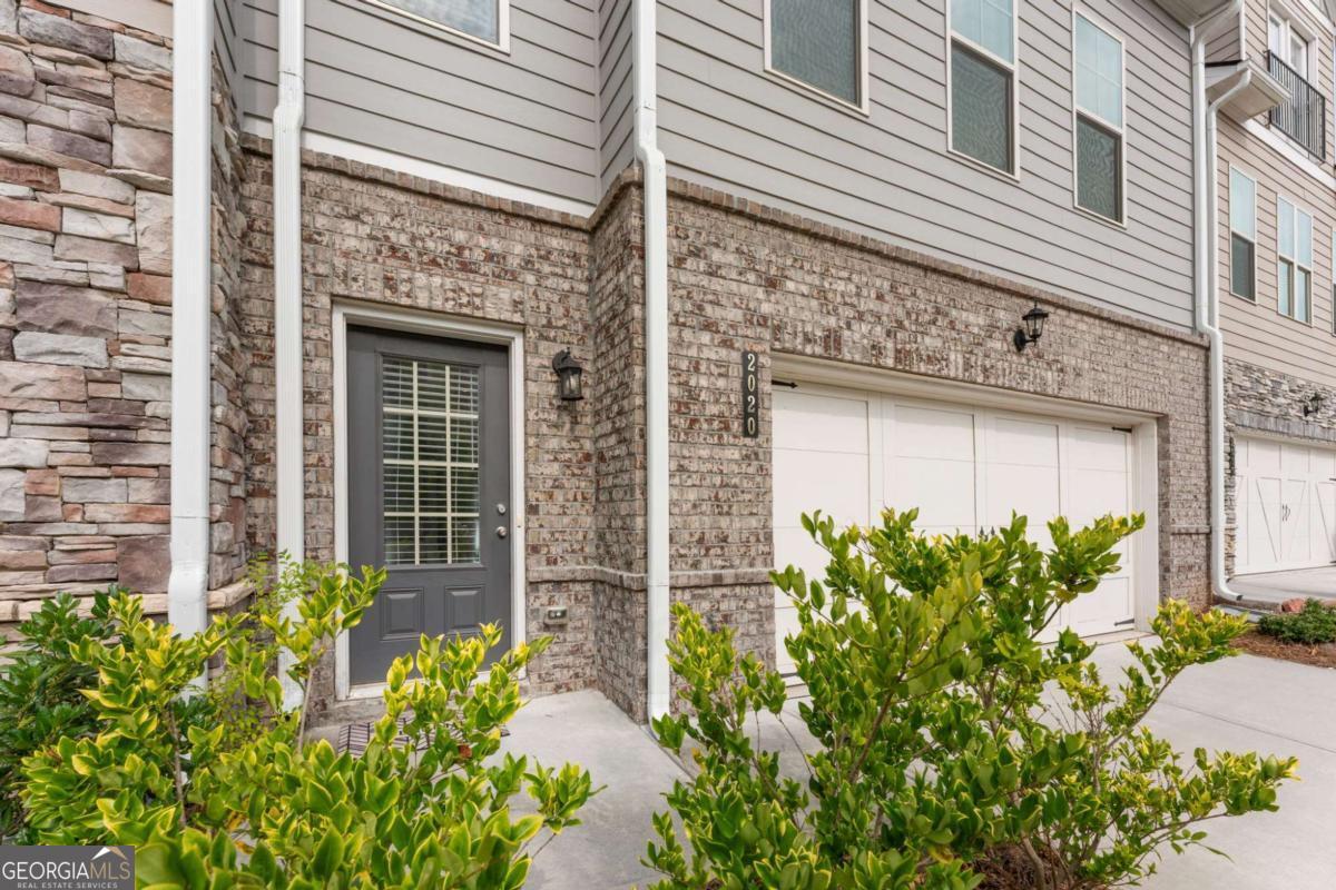 2020 Manor Pointe DR 19