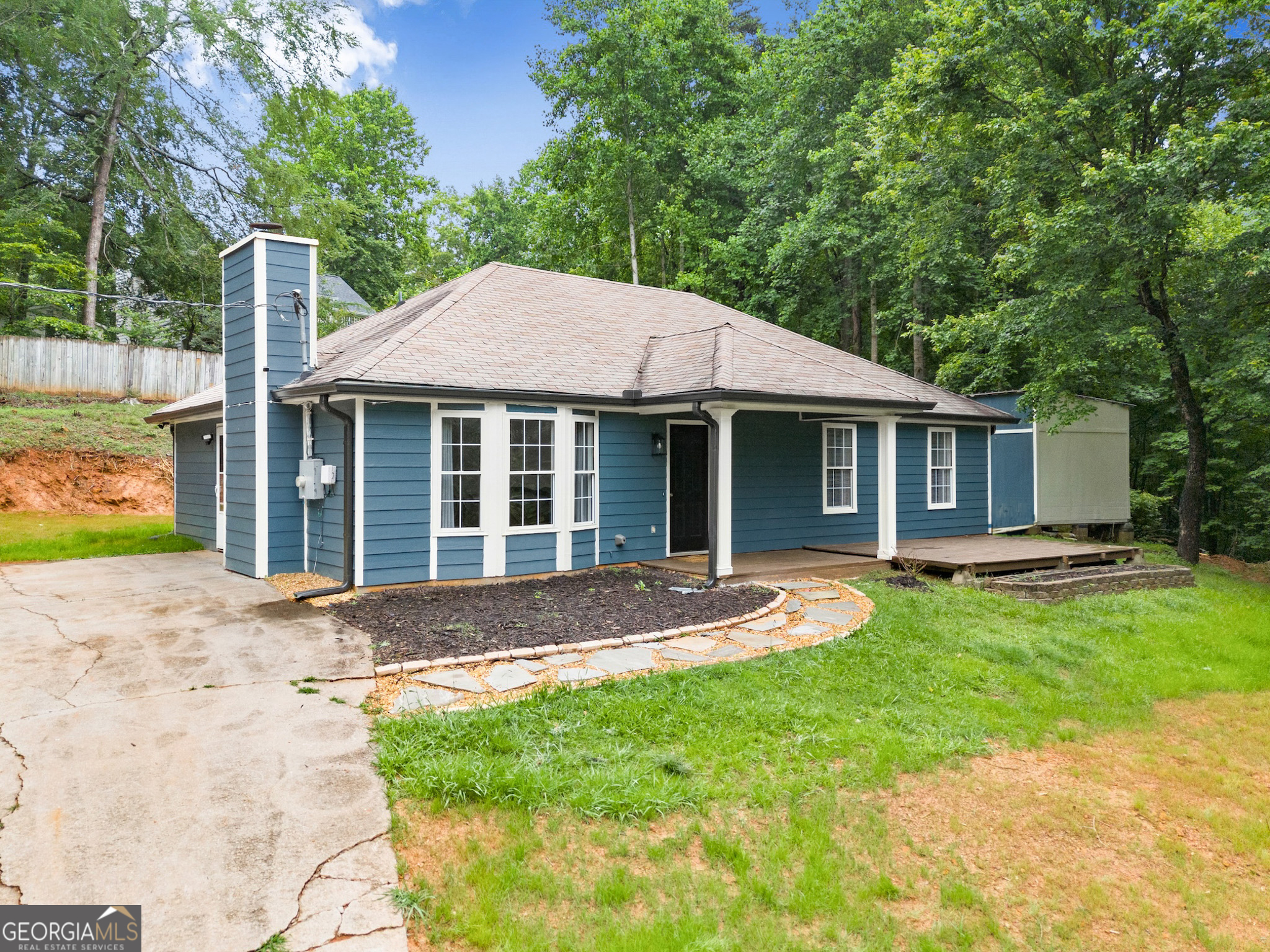 3208 Navajo CIR