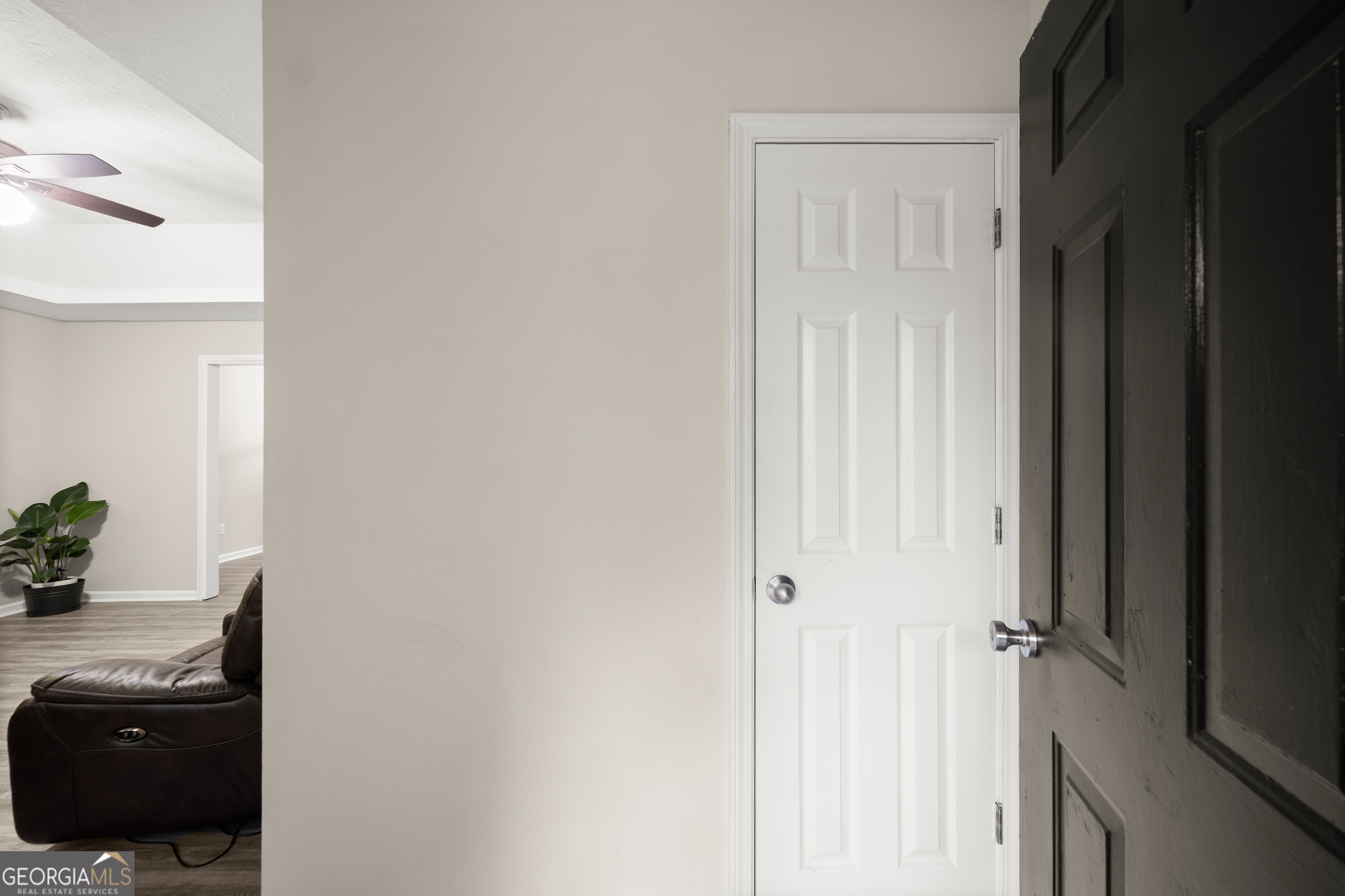 3208 Navajo CIR
