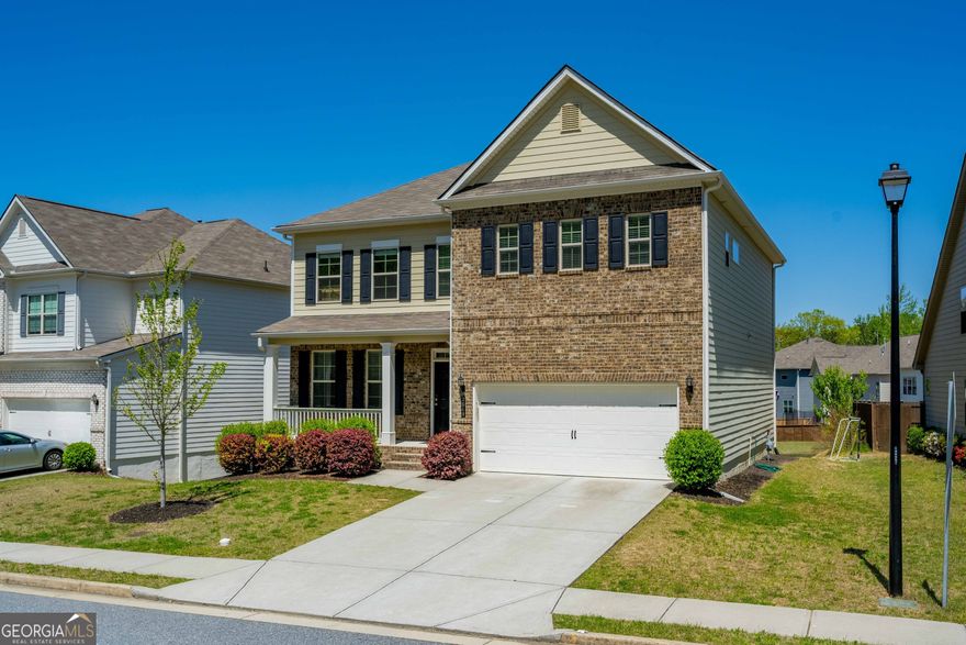 Built in 2019 and just freshly painted throughout, this Buford beauty offers an Oversized Primary Suite with a massive walk-in closet, a large loft, an open floorplan full of natural light, and a huge unfinished basement - ready for your vision. Located within walking distance to the community pool and mailboxes, and just minutes from the new Seckinger High School, shopping, restaurants, and easy interstate access, this home combines comfort and convenience in one perfect package!