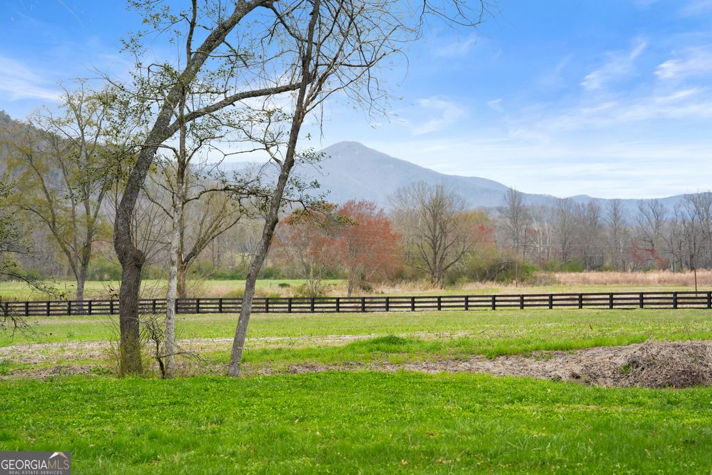 Photo of 605 Lynch Mountain Rd, Sautee Nacoochee, GA 30571 (MLS # 10726525)