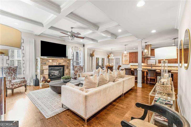 580 Grimsby CT