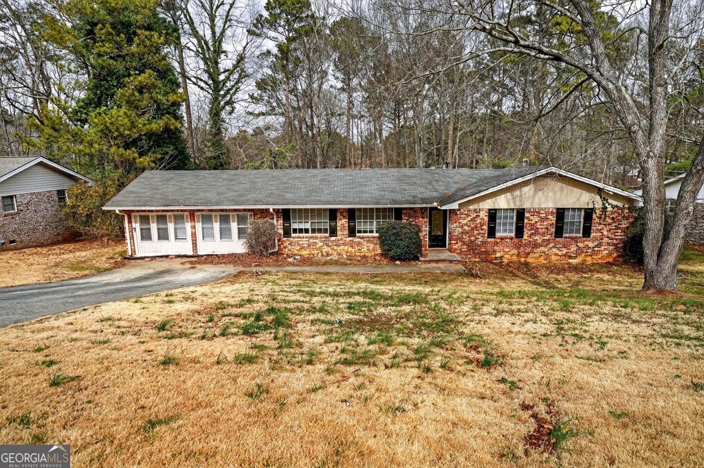 Photo of 2234 Seven Oaks Circle, Conley, GA 30288 (MLS # 10700303)