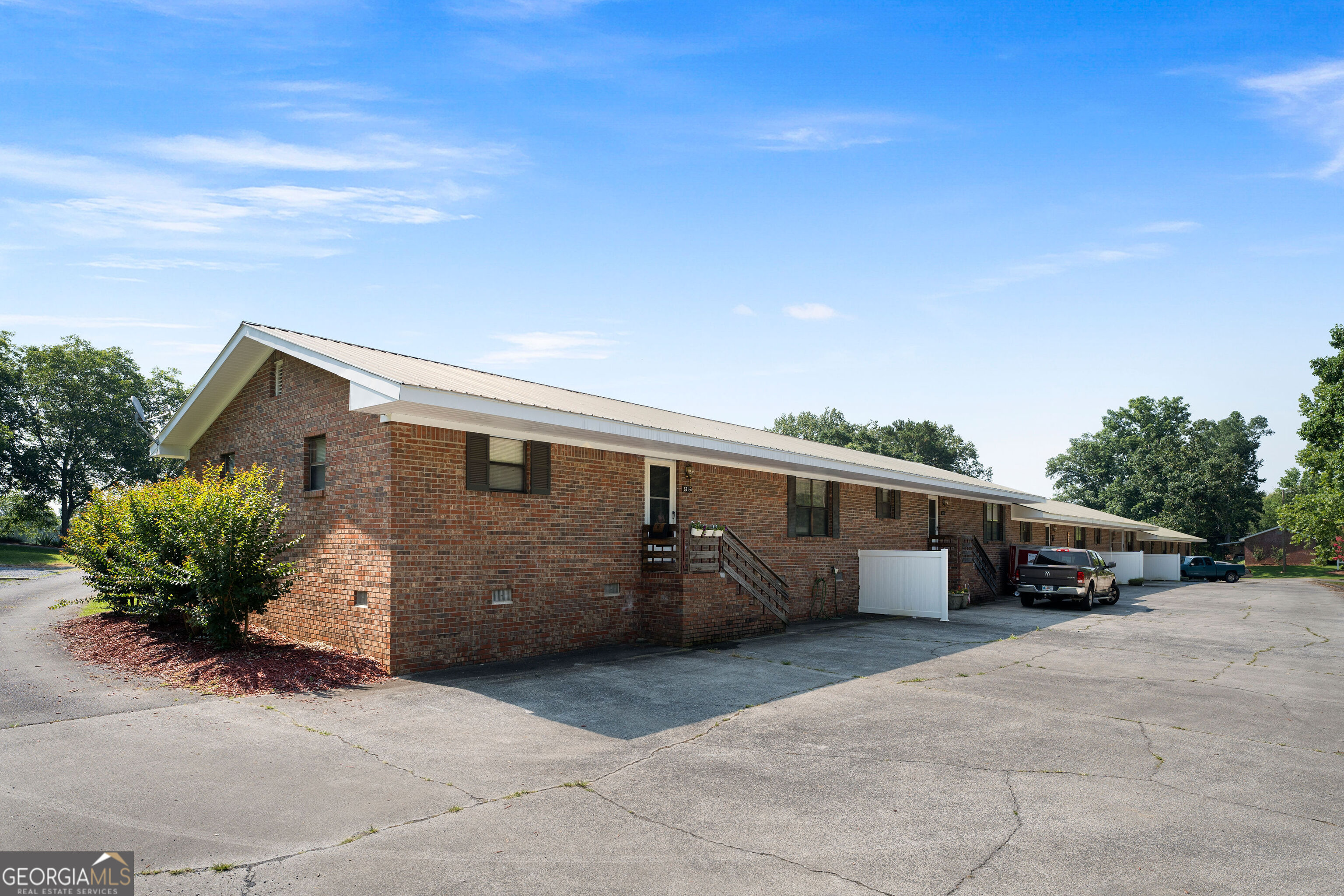 669 Nicklesville RD NE
