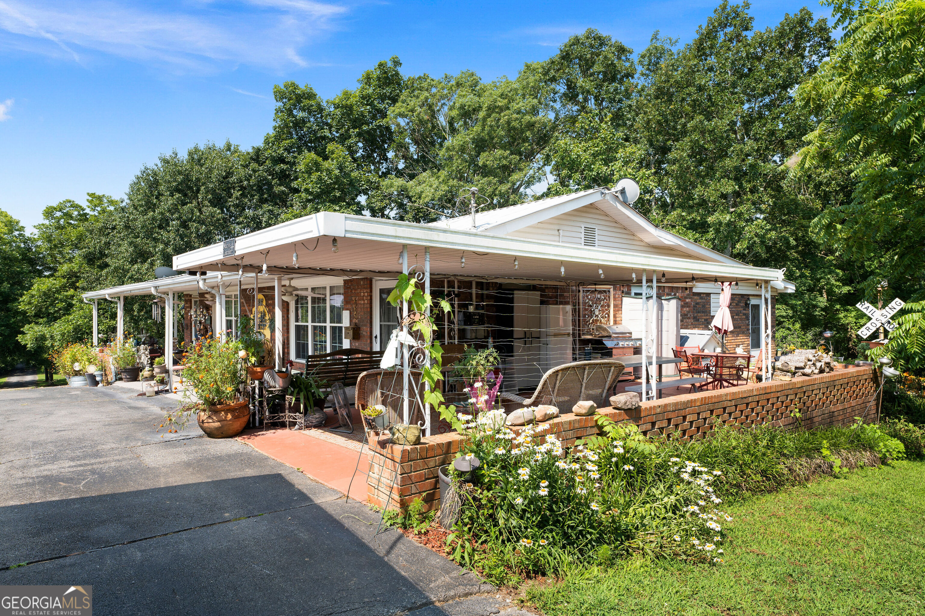 669 Nicklesville RD NE