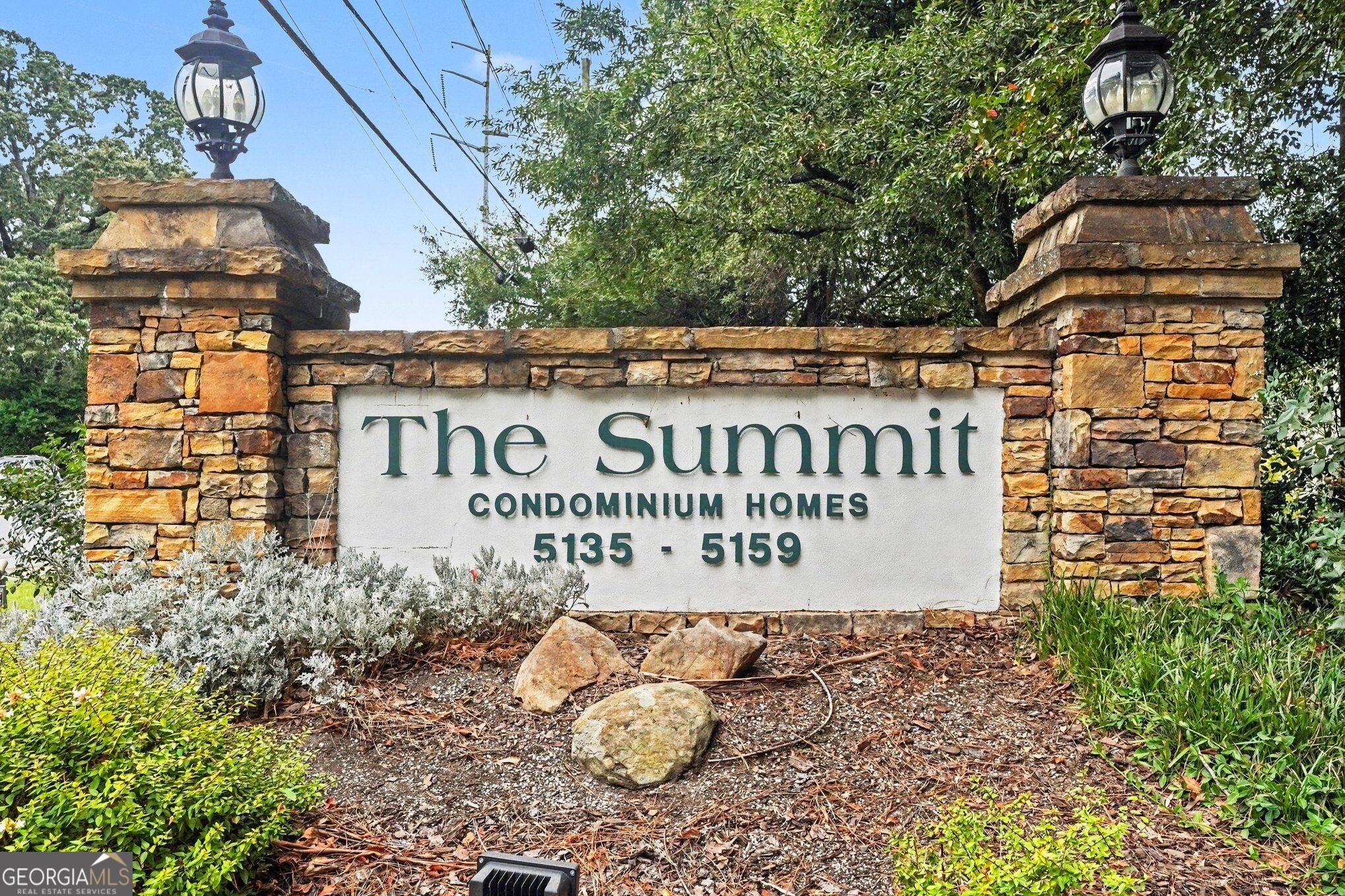 5157 Roswell RD 8