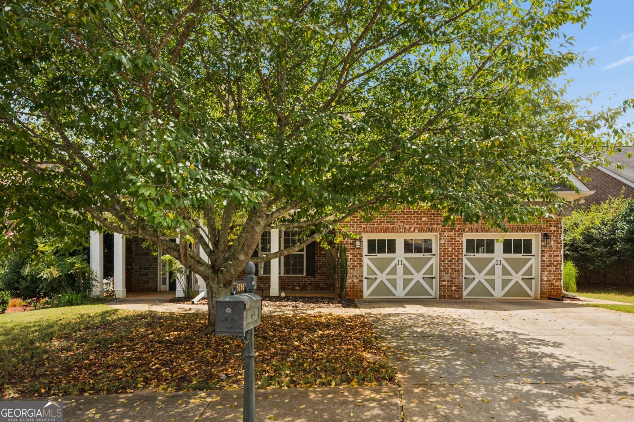 3138 Alhambra CIR
