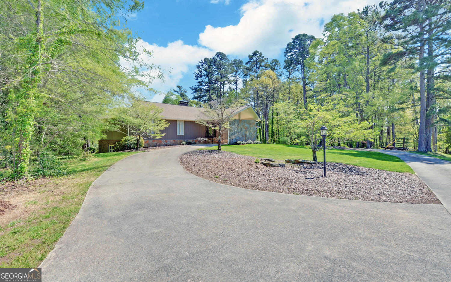 850 Long RD