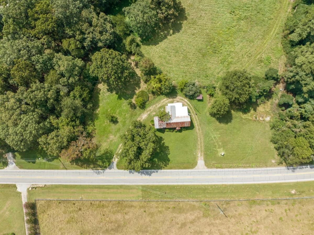 7595 Highway 53