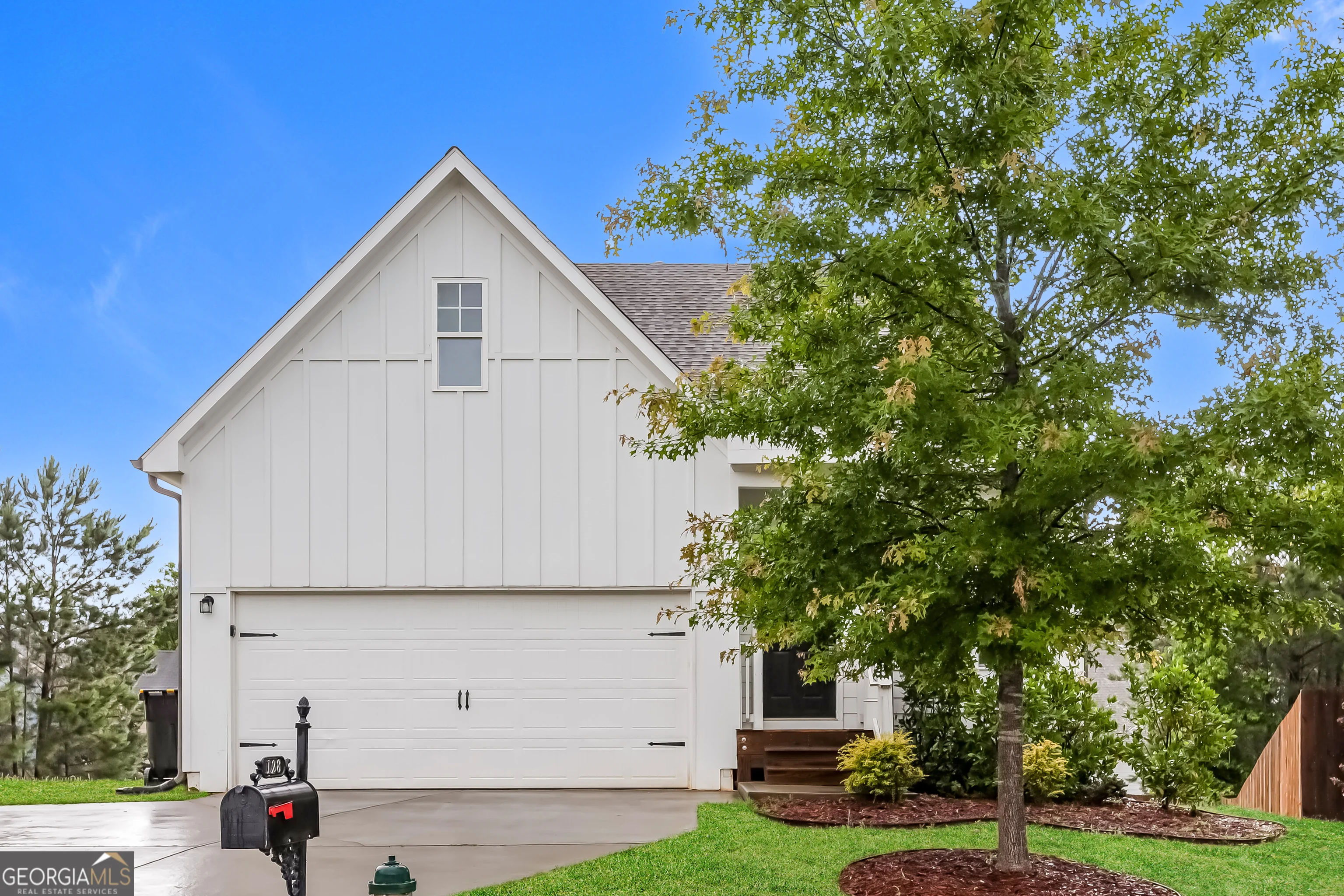 128 Hood Park Drive