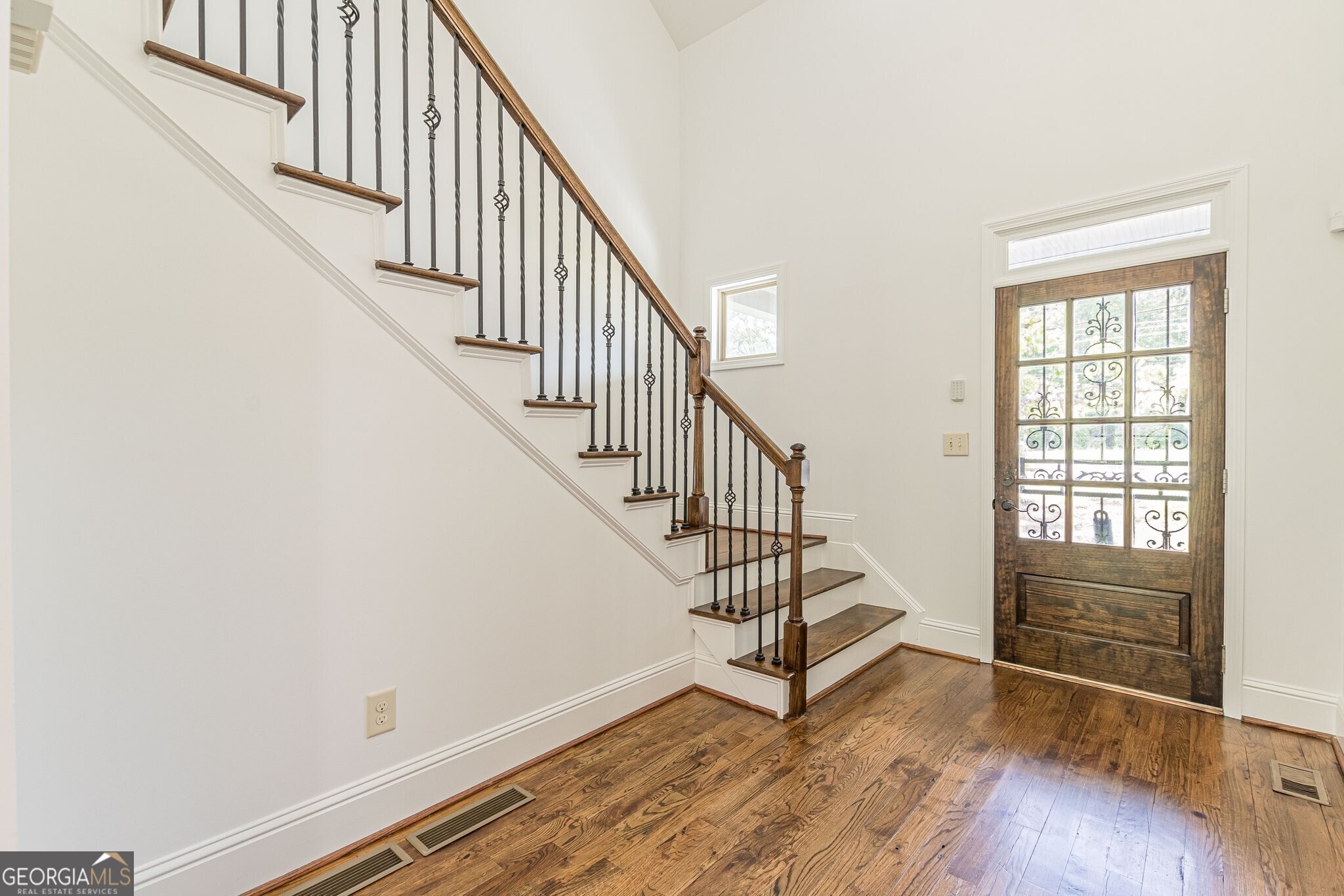 Atlanta, Georgia 30316, United States, 3 Bedrooms Bedrooms, ,3 BathroomsBathrooms,Residential,Pending,52902