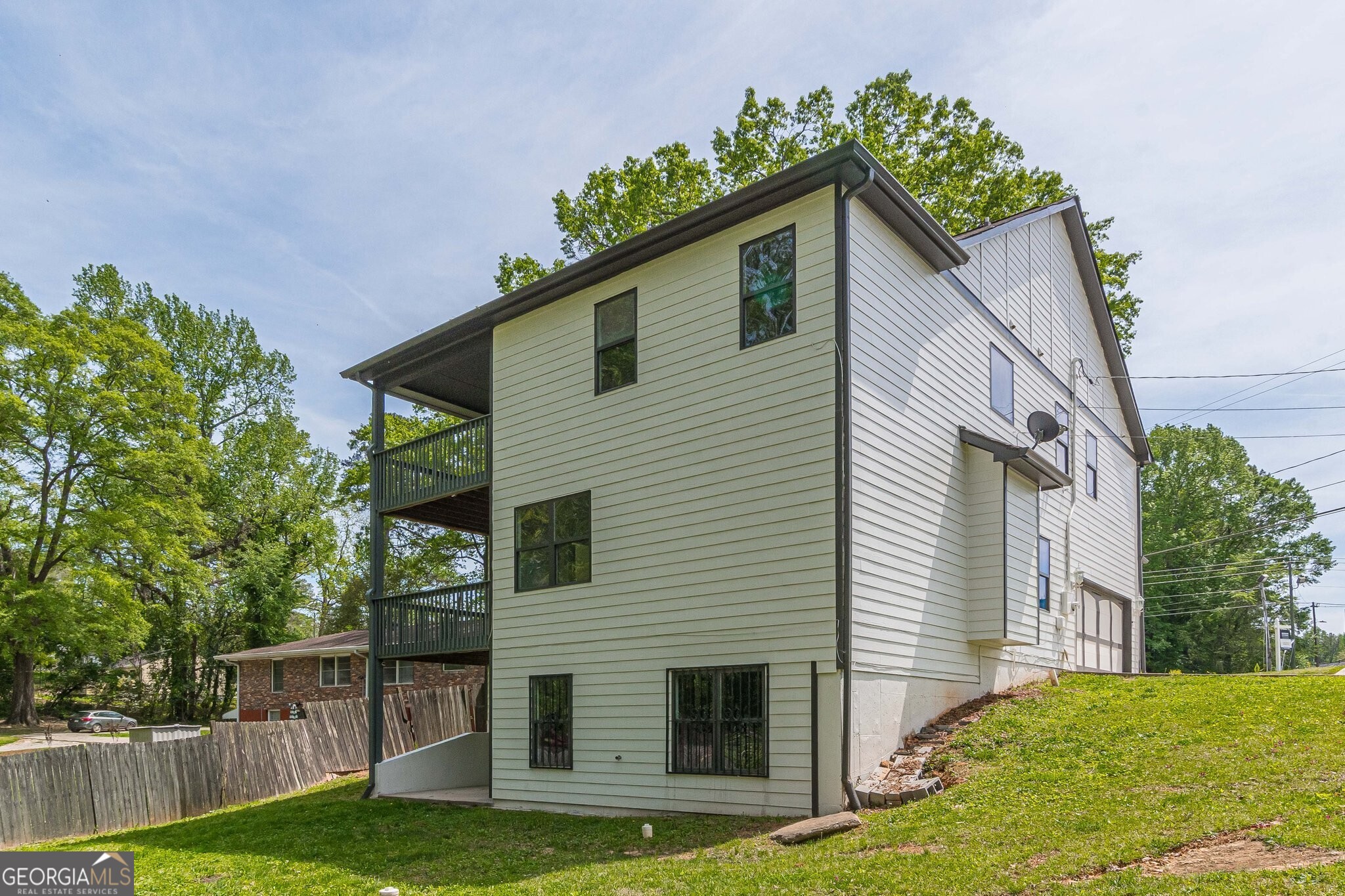 Atlanta, Georgia 30316, United States, 3 Bedrooms Bedrooms, ,3 BathroomsBathrooms,Residential,Pending,52902