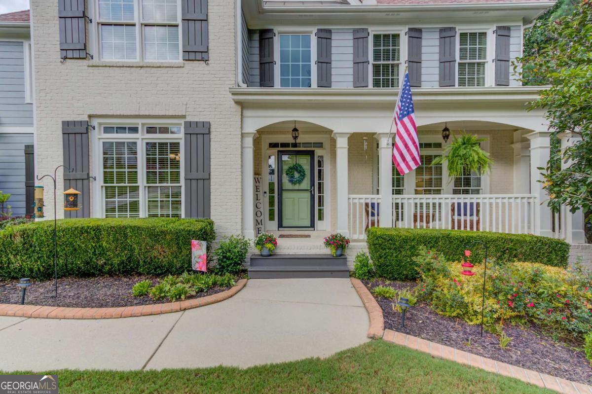 818 Oakridge TER