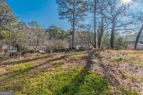 Photo of 329 W Wieuca Road NE, Atlanta, GA 30342 (MLS # 10665329)
