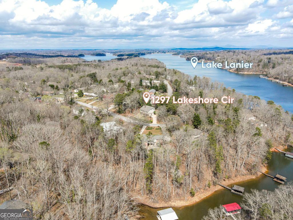 Photo of 1297 Lakeshore Circle, Gainesville, GA 30501 (MLS # 10709371)
