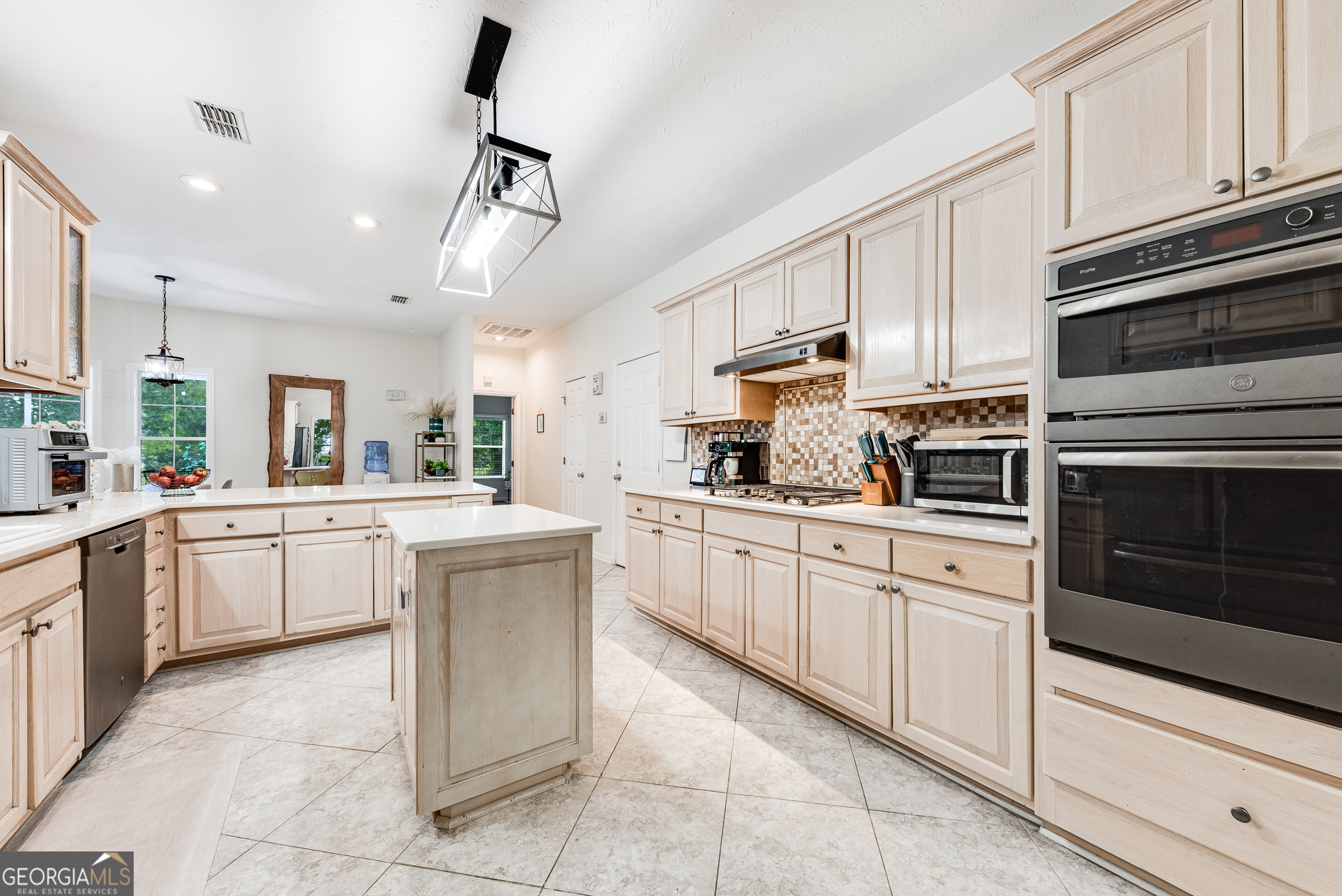 1038 Greenwillow DR