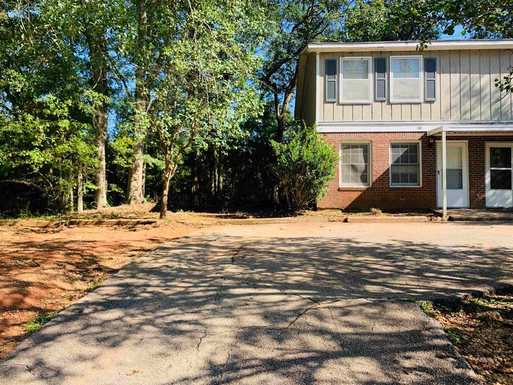 Photo of 118 Lafayette Court #118, Lagrange, GA 30240 (MLS # 10656740)