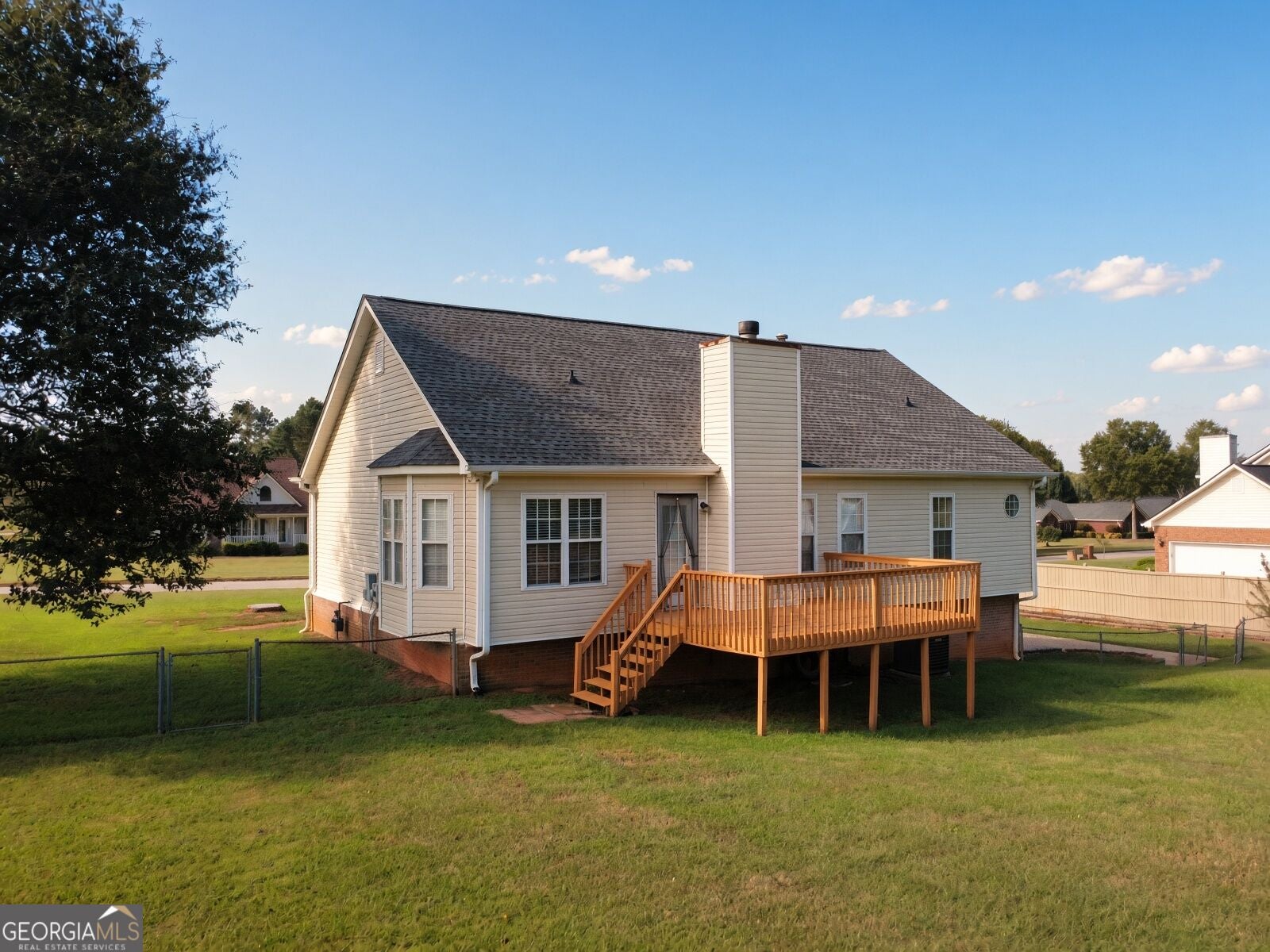 425 Freedom DR