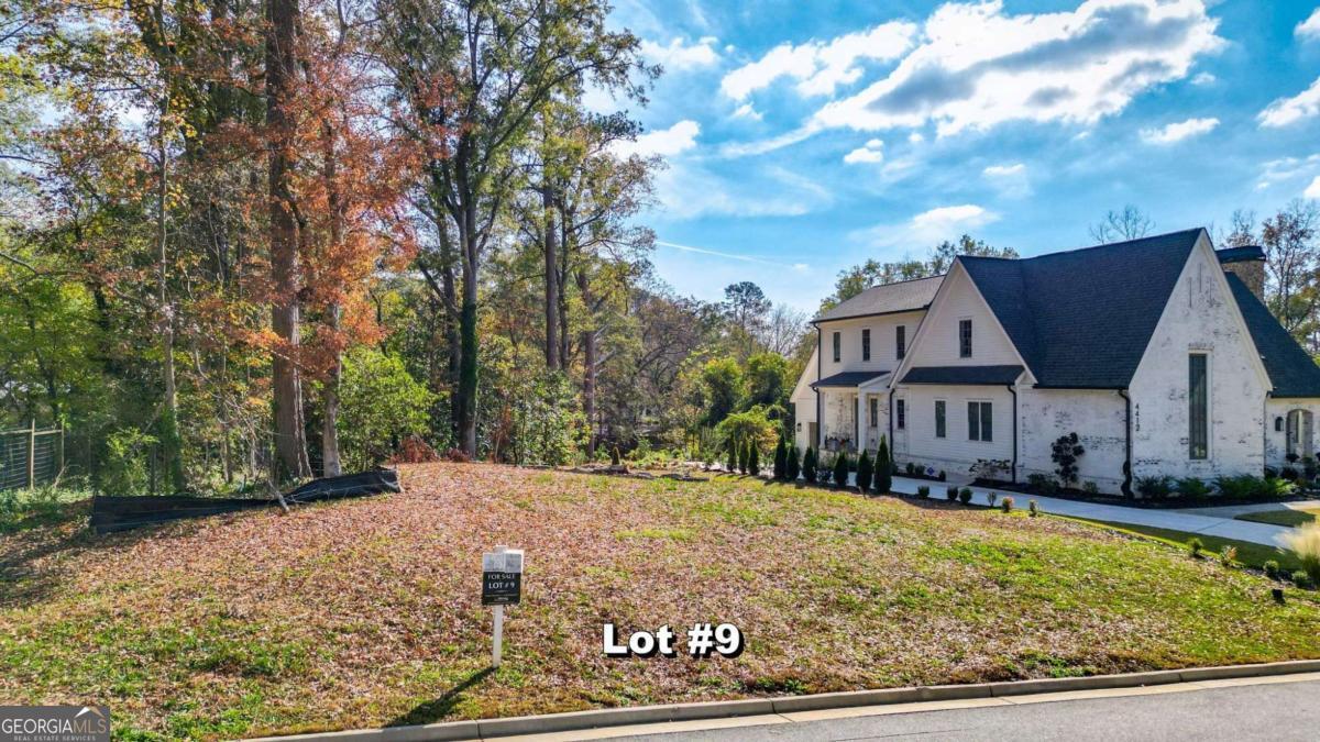 4400 Lakeview CT