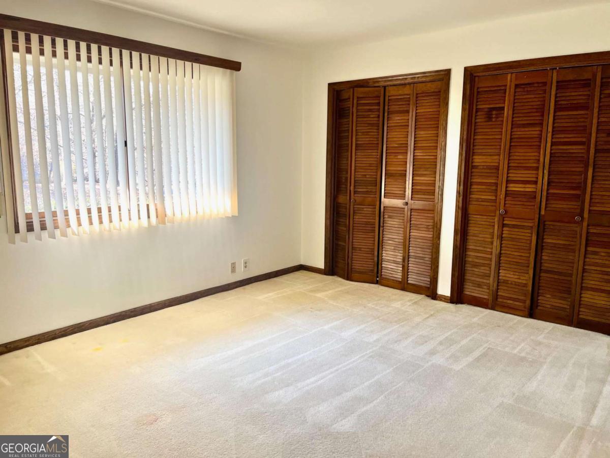 Hunters Trace - Residential Lease