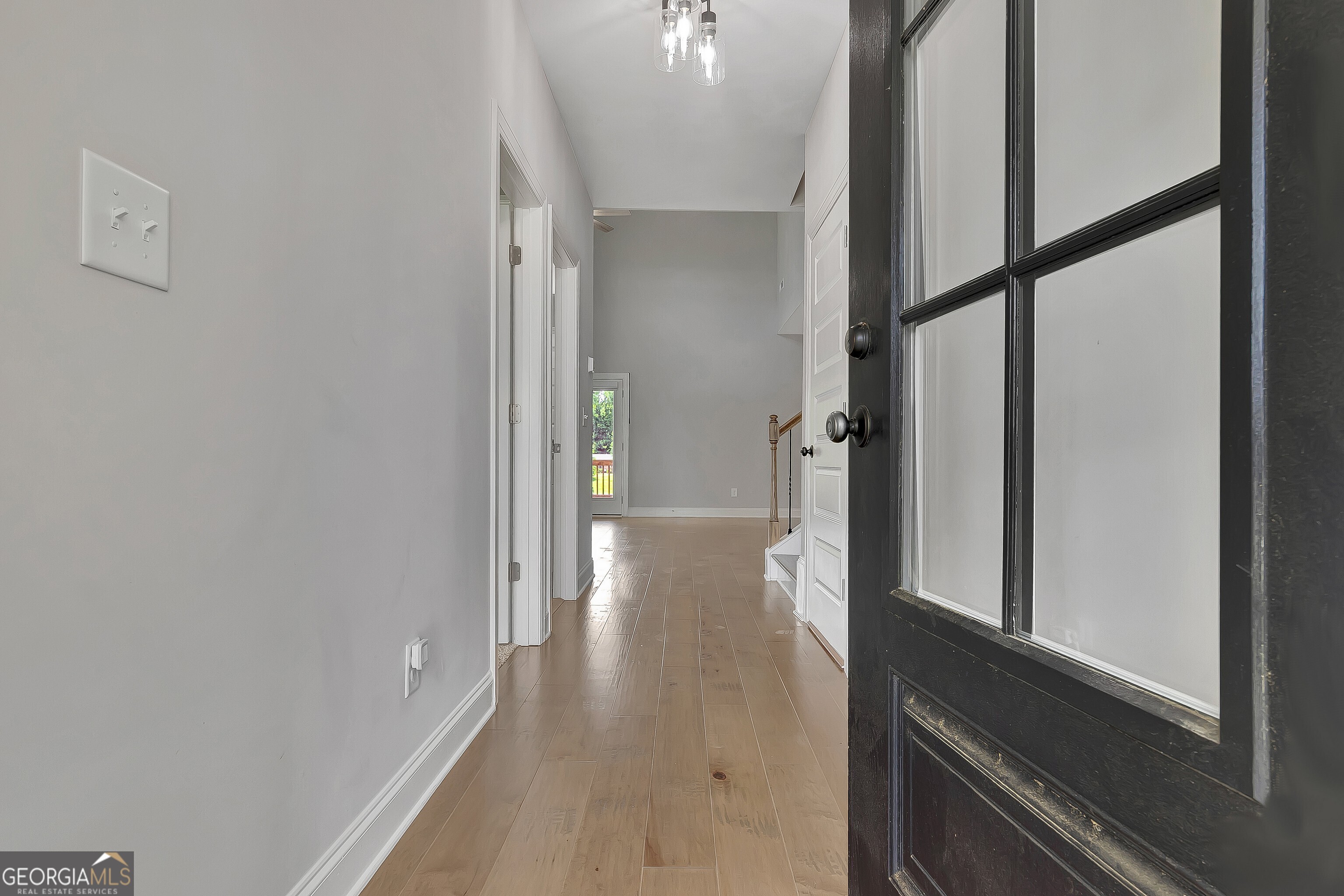 100 Georgian Oaks CT