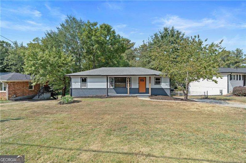 Photo of 33 Smyrna Powder Springs Road SE, Marietta, GA 30060 (MLS # 10756845)
