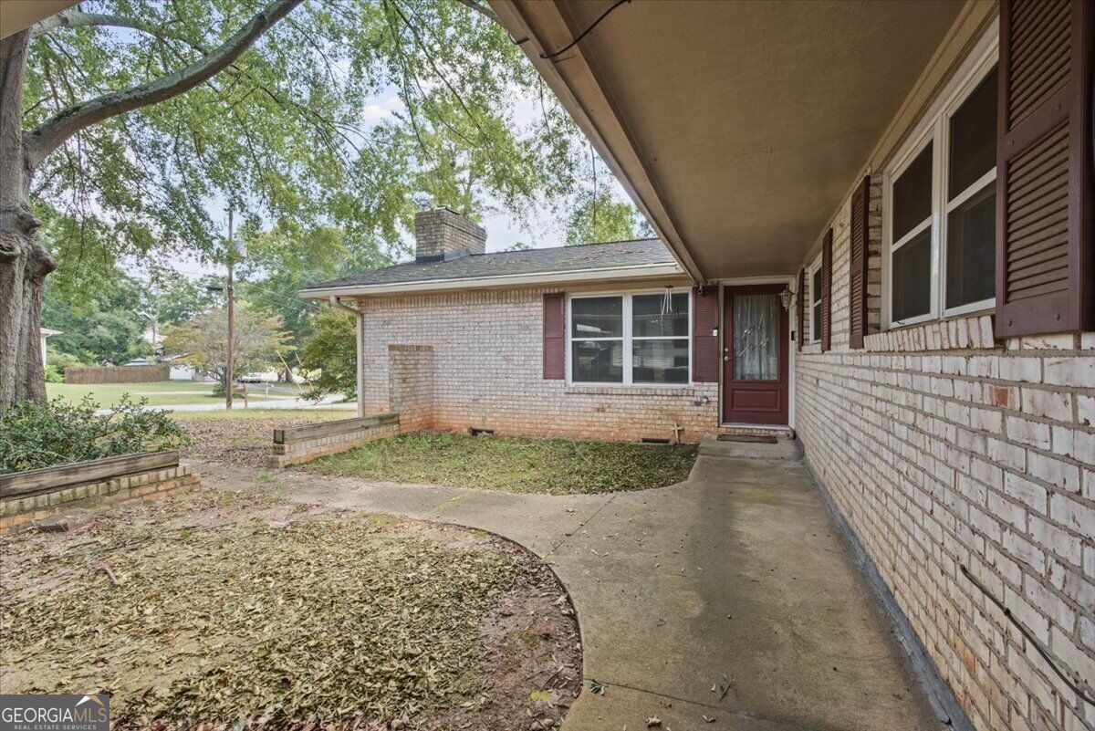 8055 Crown WAY