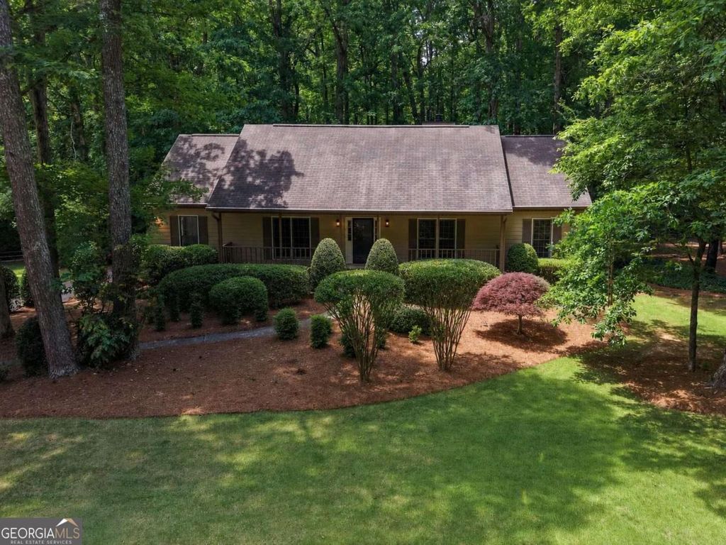 Photo of 2737 Hearthstone Circle, Marietta, GA 30062 (MLS # 10763262)