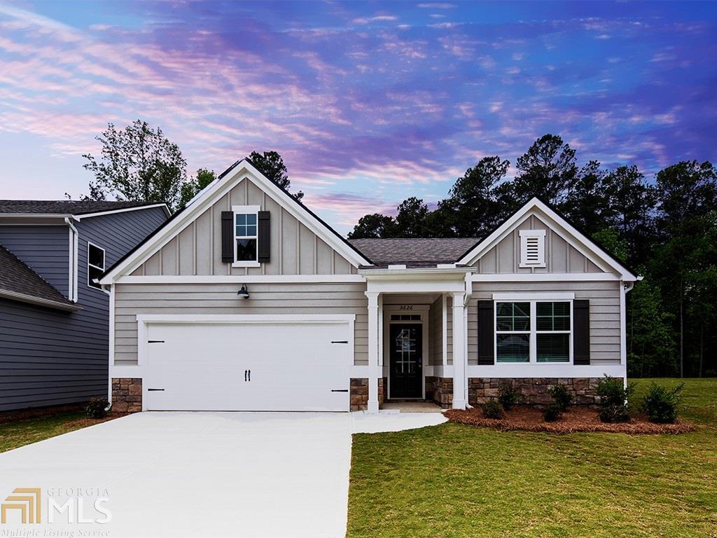 Located in Enclave at Durham Lakes, a South Fulton community! Resort style amenities including a pool, lighted tennis courts, a basketball court, plus convenience to I-85 and Hartsfield Jackson International Airport. Ranch-style 4BD/2BA Cali floor plan home! Spacious kitchen w/ gray cabinets, subway tile backsplash, granite countertops, a large island, & ss appliances. Open concept feel with view from the kitchen to the family room with cozy fireplace. Luxury vinyl flooring throughout main living areas. PRIMARY SUITE ON MAIN with walk in closet, dual vanities, and sep. tiled shower.