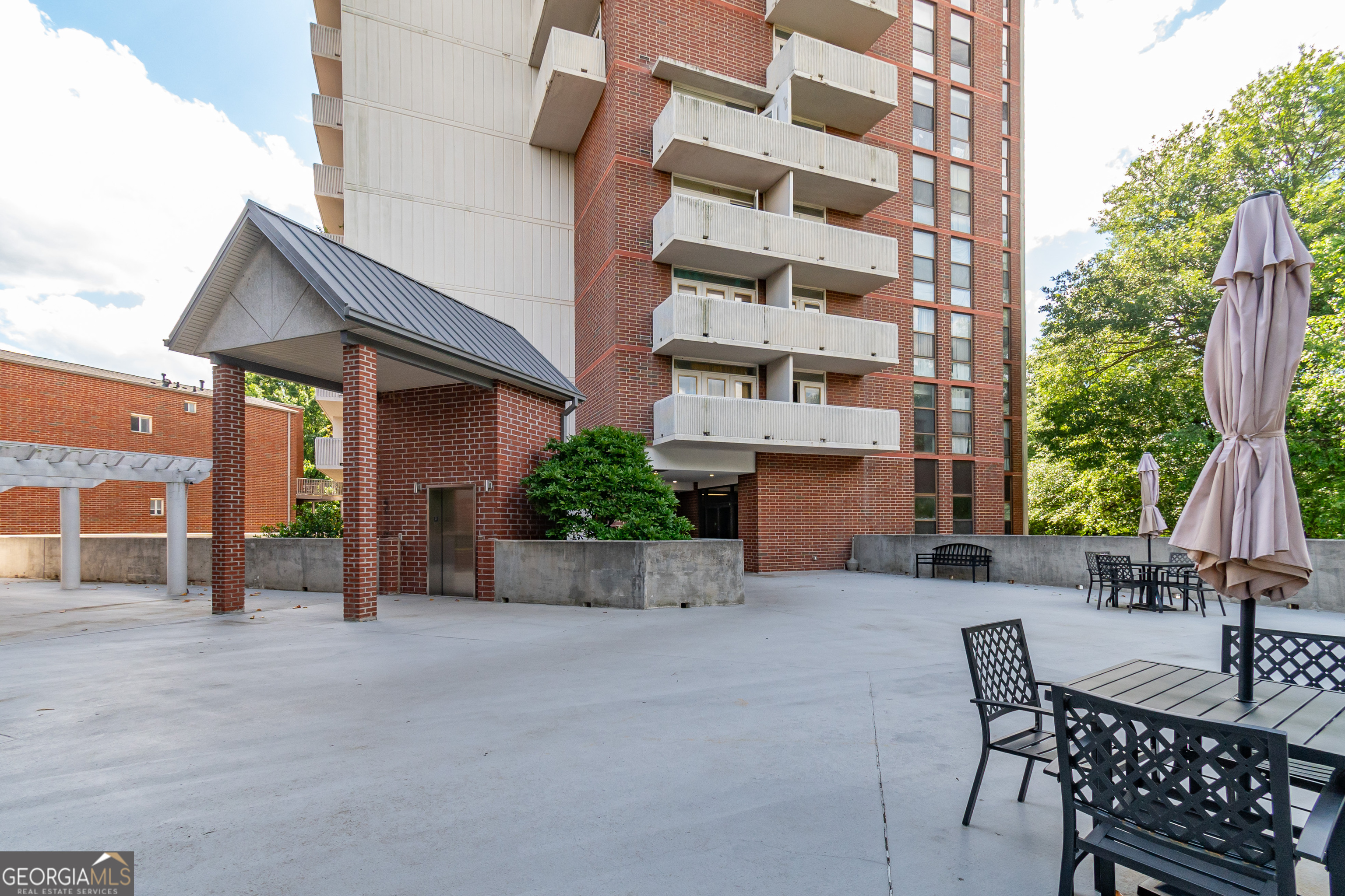 Photo 19 of 26 of 375 Ralph McGill BLVD NE 807 condo