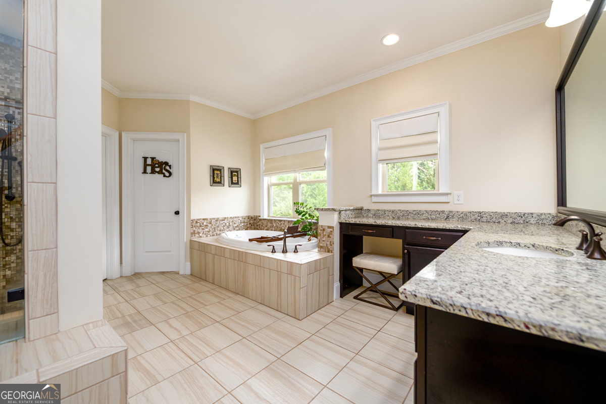 Suwanee, Georgia 30024, United States, 6 Bedrooms Bedrooms, ,6 BathroomsBathrooms,Residential,Active,136211