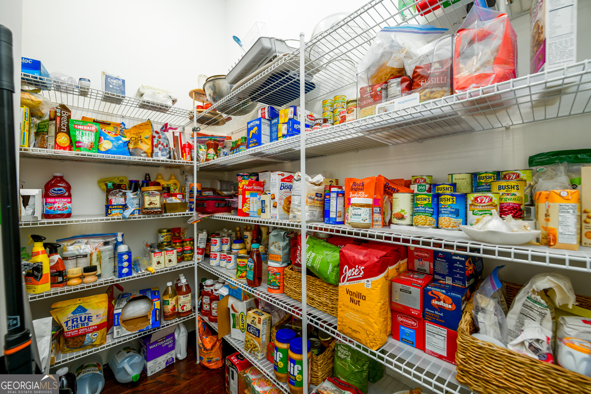 Suwanee, Georgia 30024, United States, 6 Bedrooms Bedrooms, ,6 BathroomsBathrooms,Residential,Active,136211