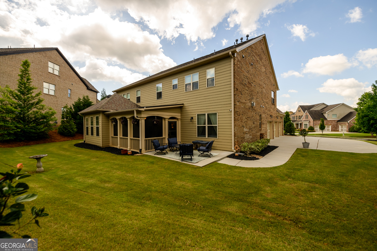 Suwanee, Georgia 30024, United States, 6 Bedrooms Bedrooms, ,6 BathroomsBathrooms,Residential,Active,136211