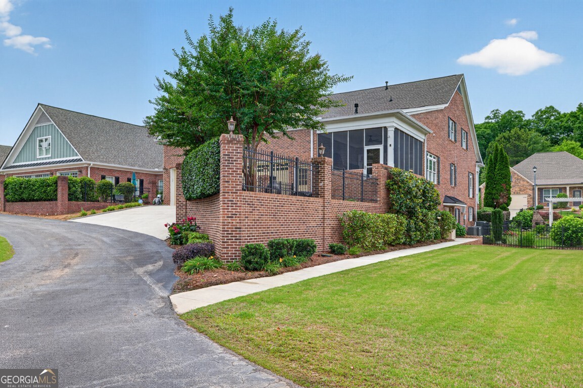 2753 Bungalow PL